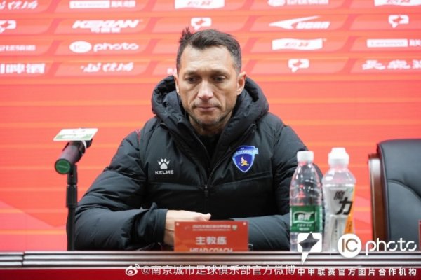 罗德尼:被罚下一东谈主对咱们形成更大珍视,没意想比分如斯悬殊